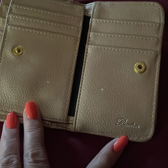 Buxton Gold mini wallet - Picture 3 of 3